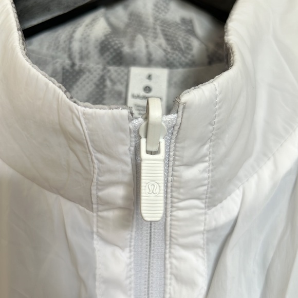 Lululemon double side windbreaker - Picture 7 of 7